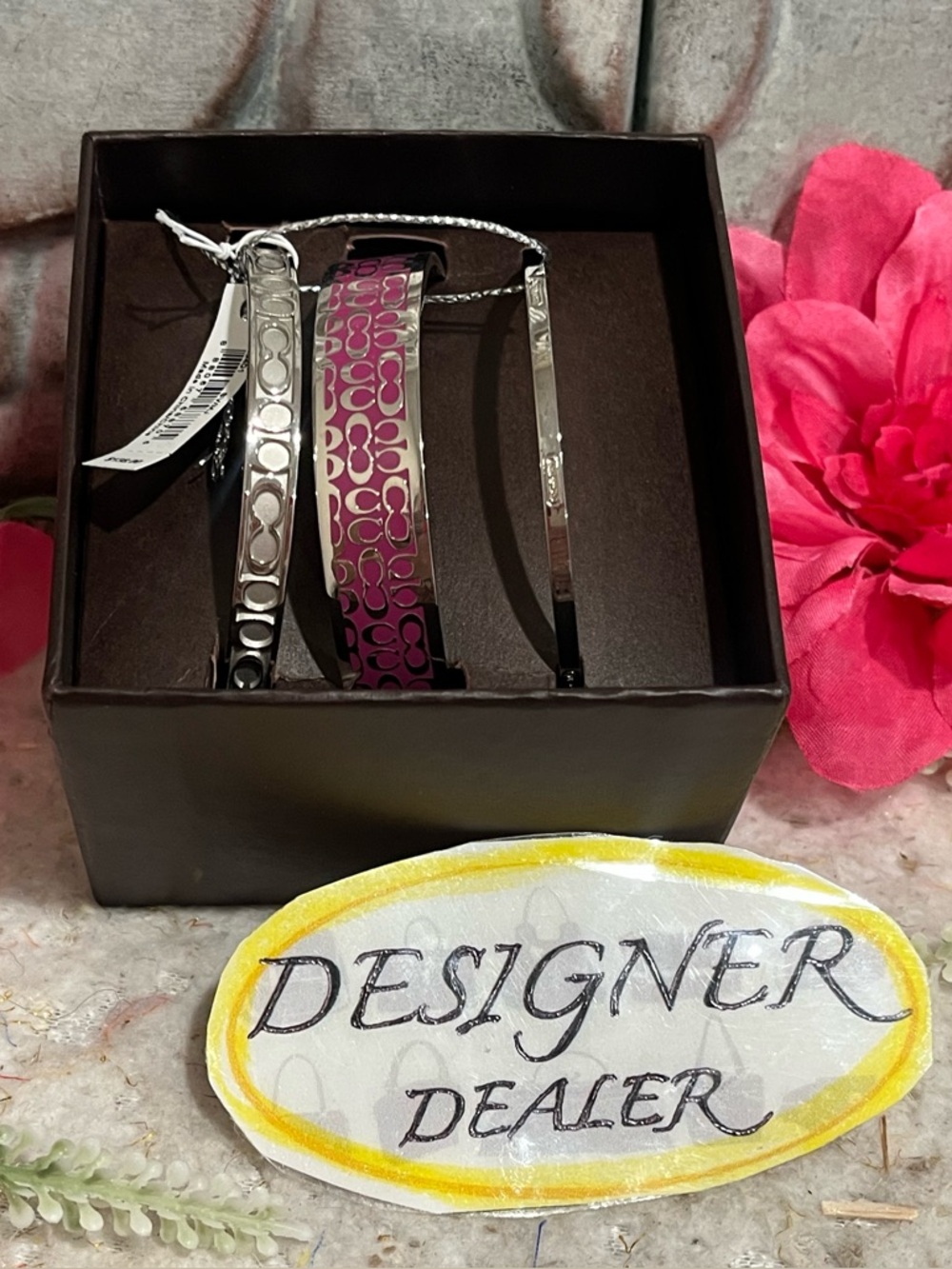 COACH Boxed Signature Bangle Set NWT F90401